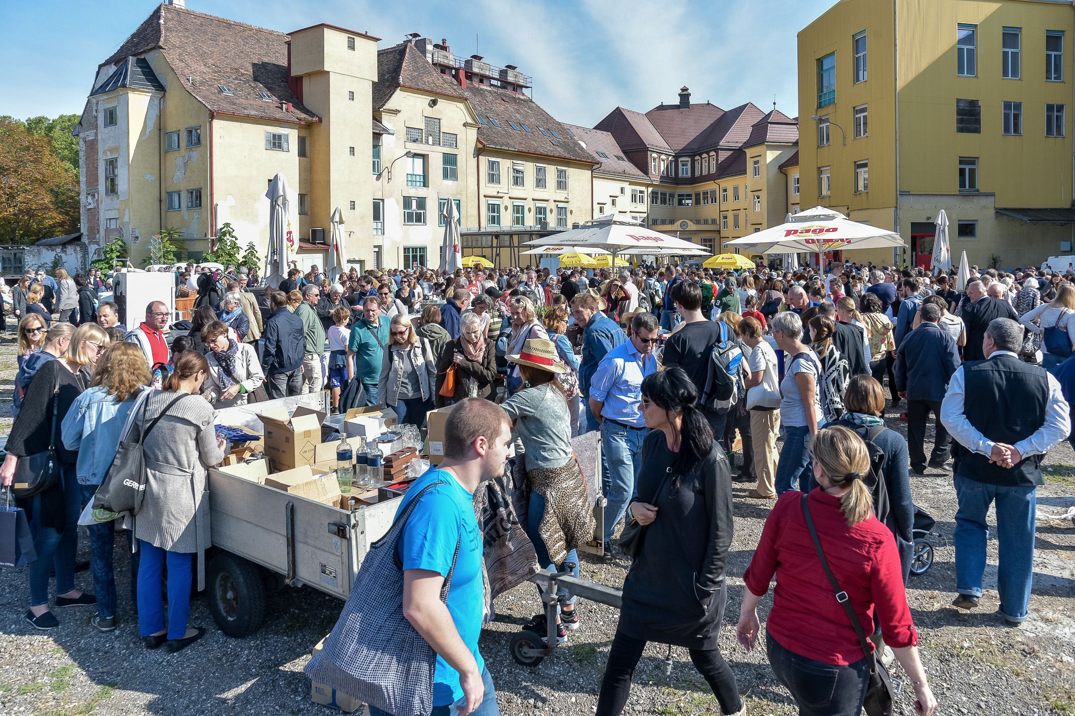 04_kaffeehaus_flohmarkt.jpg